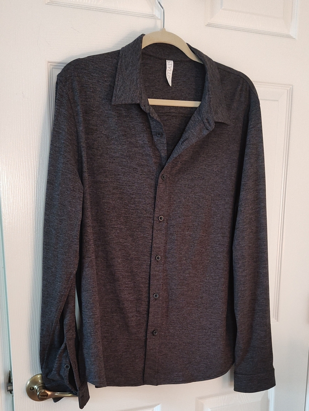 STYLUS Dark Gray Long-Sleeve Button-Up Shirt